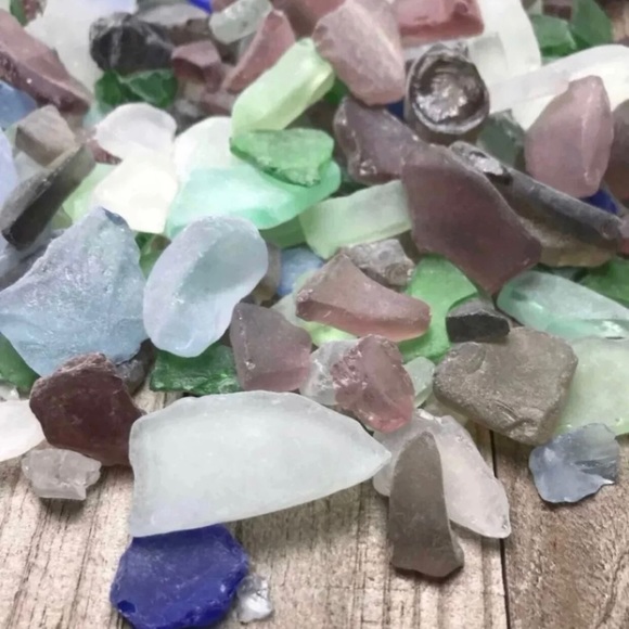 2lbs of Assorted Sea Glass for Coastal Crafting DIY Wedding decor Jewelry & More - Picture 2 of 11